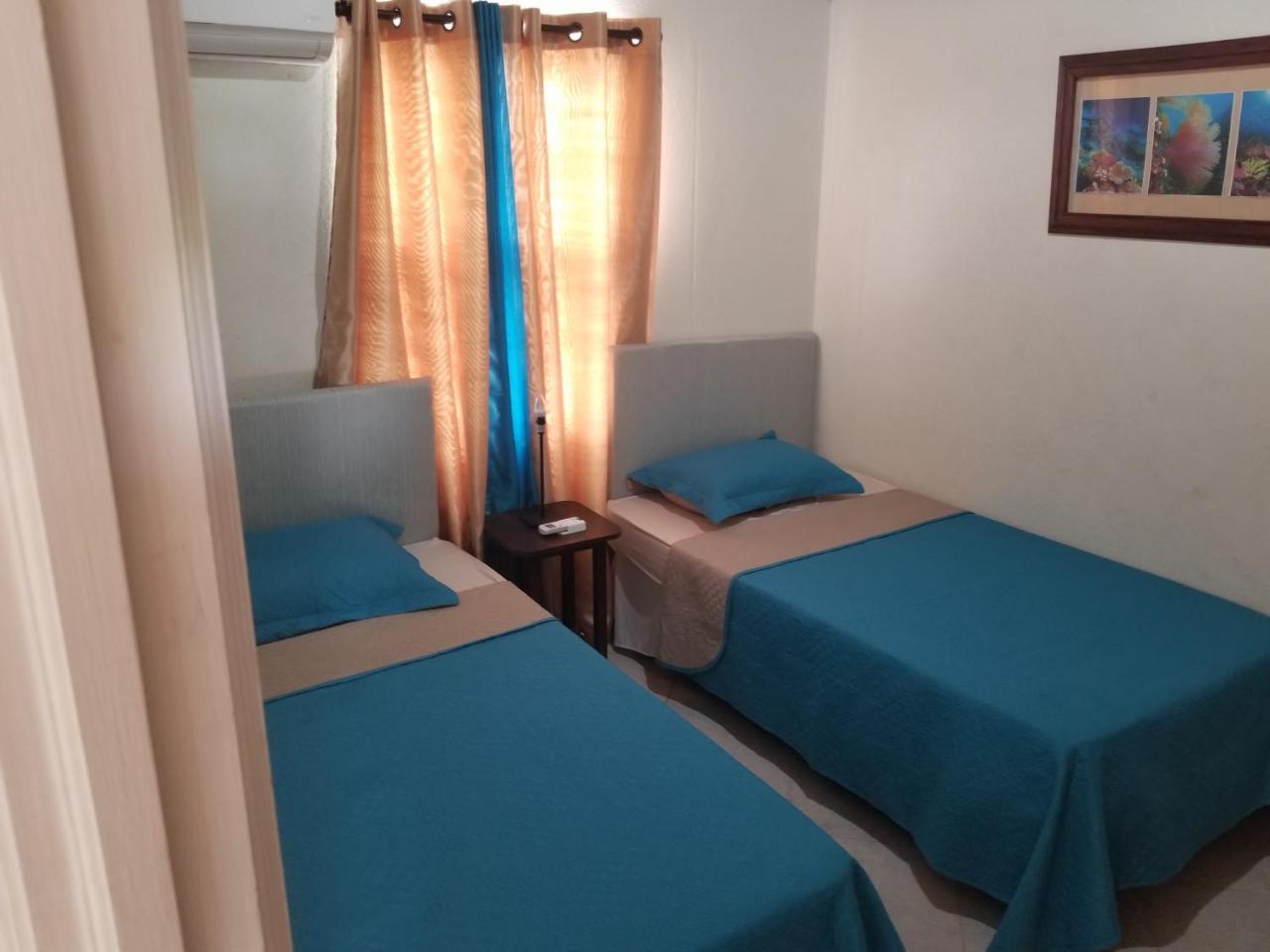 Breezy Apts Saint Philip Zewnętrze zdjęcie