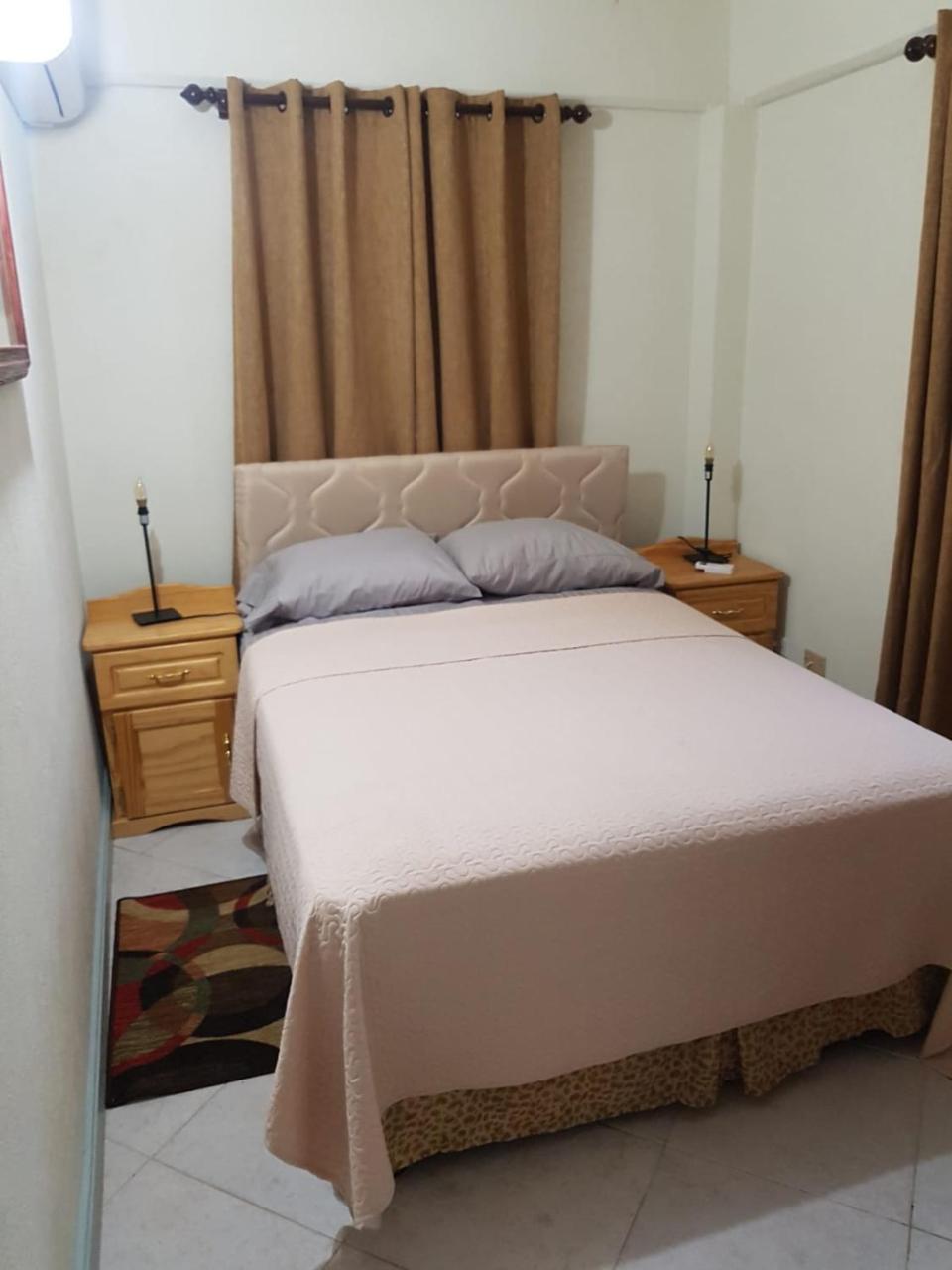 Breezy Apts Saint Philip Zewnętrze zdjęcie